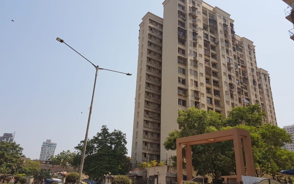 Building - Evershine Embassy, Andheri West