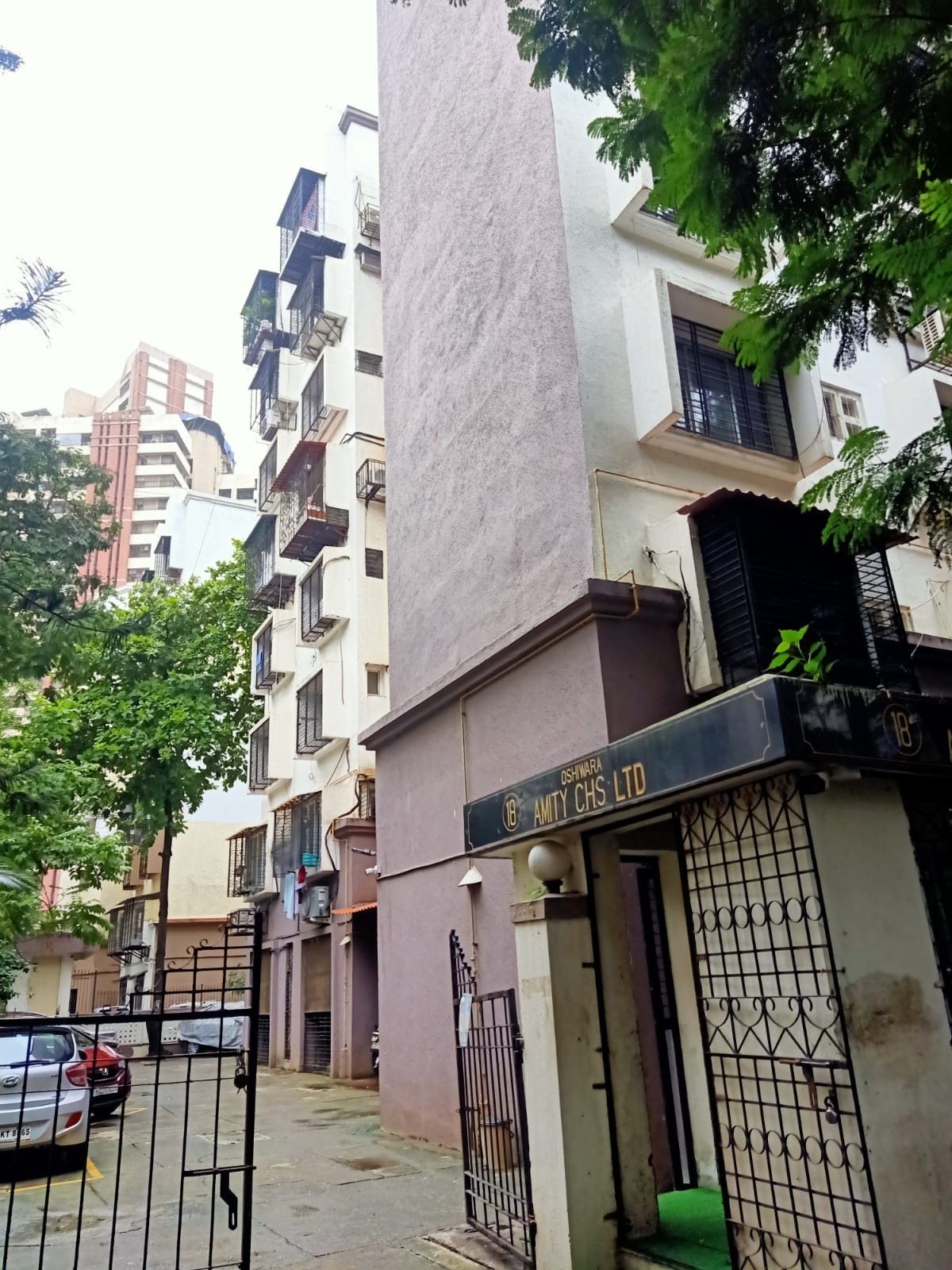 Flat / Apartment on Rent / Lease / Sale in Amity chs, Andheri West