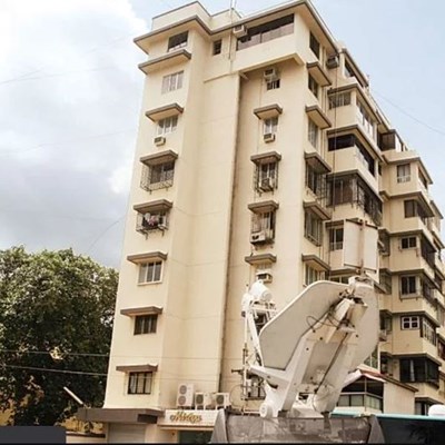 Flat on rent in Galaxy Apartment, Bandra West