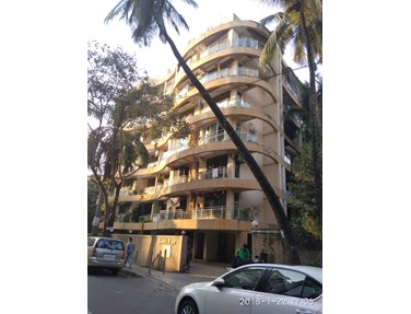 Flat on rent in Ganesh Krupa, Santacruz West
