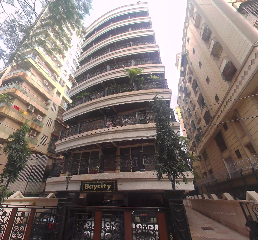 2 BHK Flat for Sale in Khar West - Bay City