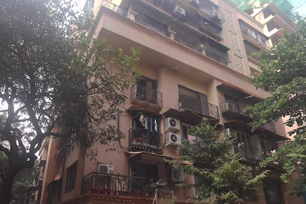 Flat for sale in Kaniya, Khar West