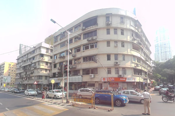 Flat on rent in Sukh Shanti, Peddar Road