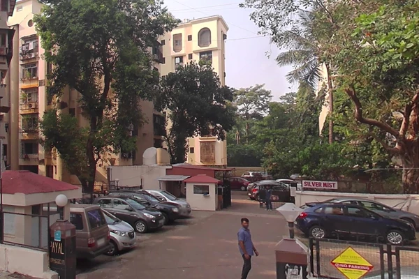 Flat for sale in Silver Mist CHS, Andheri West