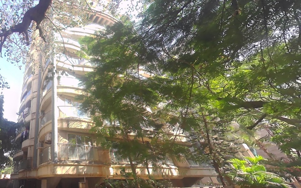 Building - Dilrag, Juhu