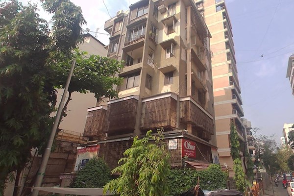 Flat on rent in Radha Niwas, Khar West