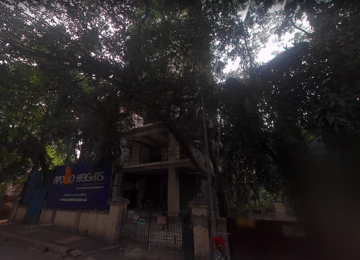 4 BHK Flats for Sale in Apollo Heights, Khar West