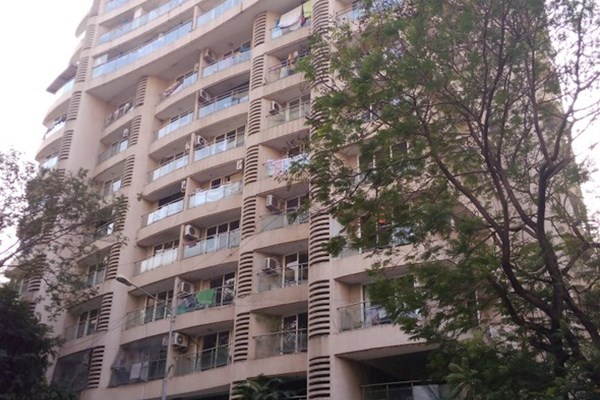 Flat for sale in Golden Peak, Khar West