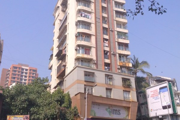 Flat on rent in Grand Bella Vista, Bandra West