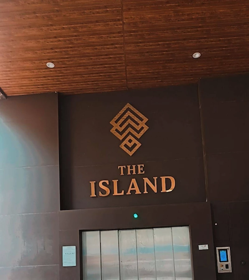 1 - The Island, Gamdevi