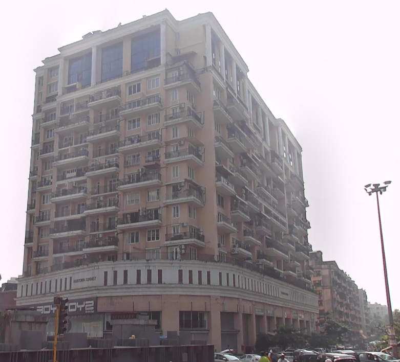 1 - Hubtown Sunmist, Andheri East