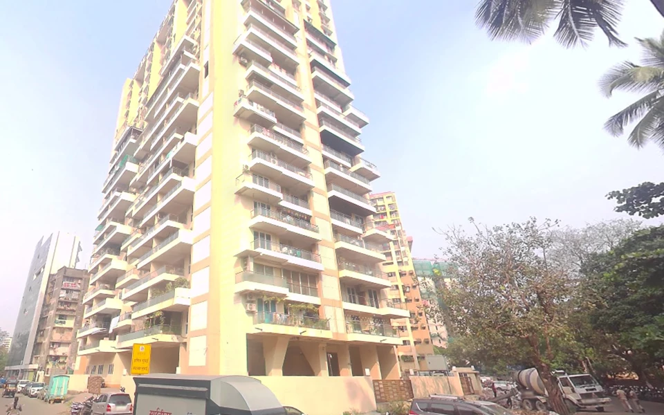 4 - Hubtown Sunstone, Bandra East