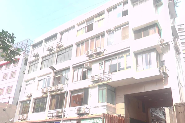 Flat for sale in Triveni Apartments, Walkeshwar