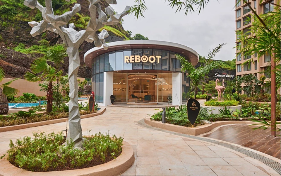 24 - Kanakia Silicon Valley, Powai