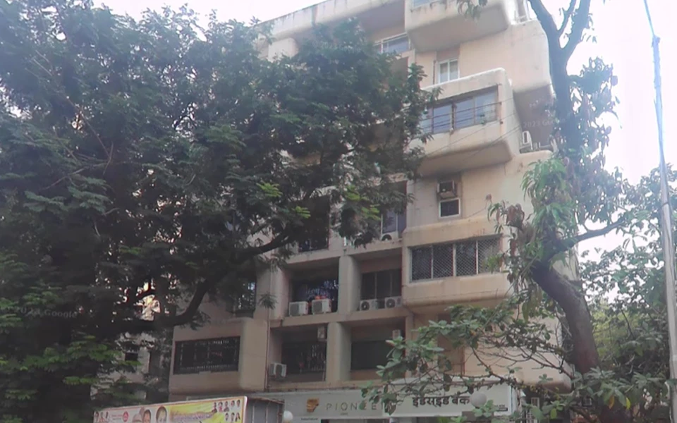 1 - Vikas Building, Peddar Road