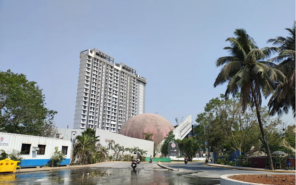 1 - Ajmera Greenfinity, Wadala