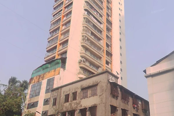 Flat for sale in Universal Heights, Grant Road