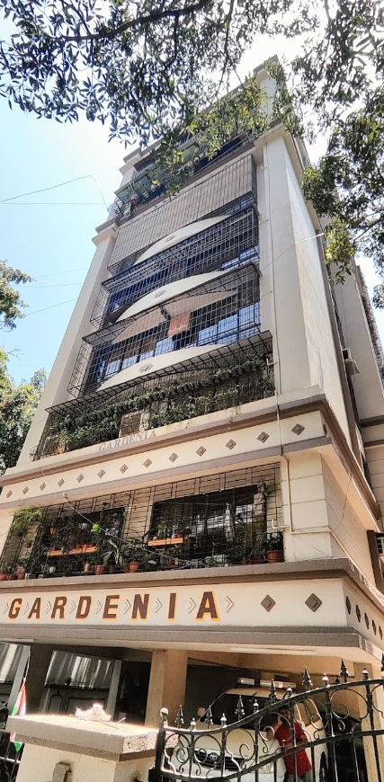 2 BHK Flat for Sale in Khar West - Gardenia building