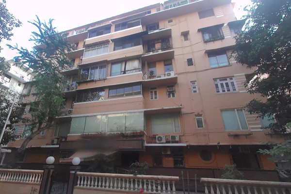 Flat for sale in Indus Court, Churchgate