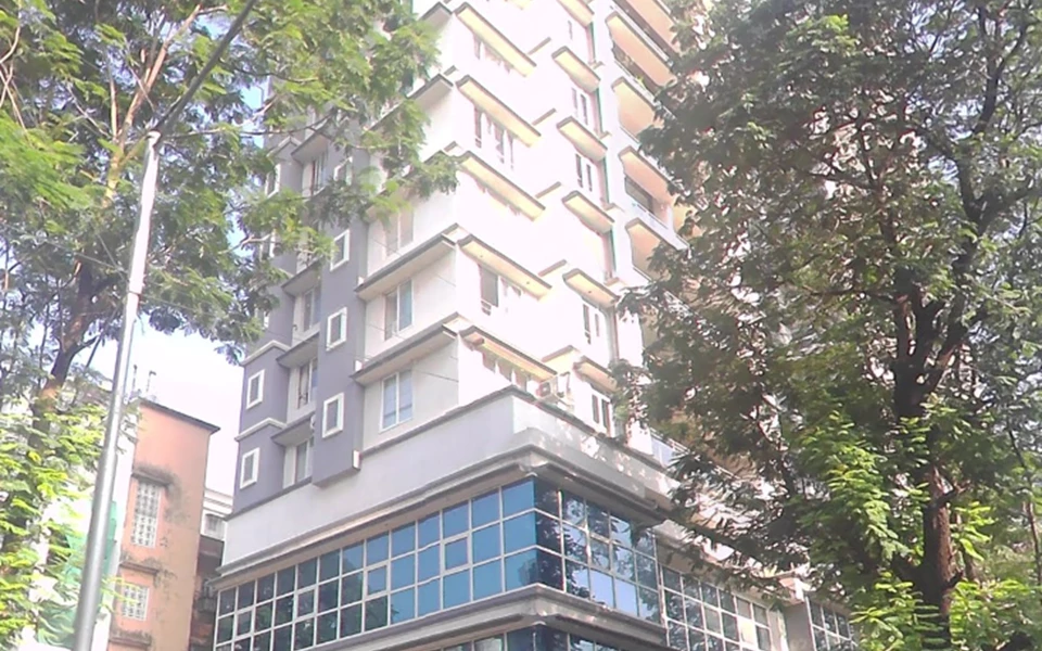 10 - Pinnacle, Matunga