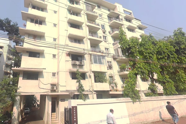 Flat on rent in Jeevan Asha, Peddar Road