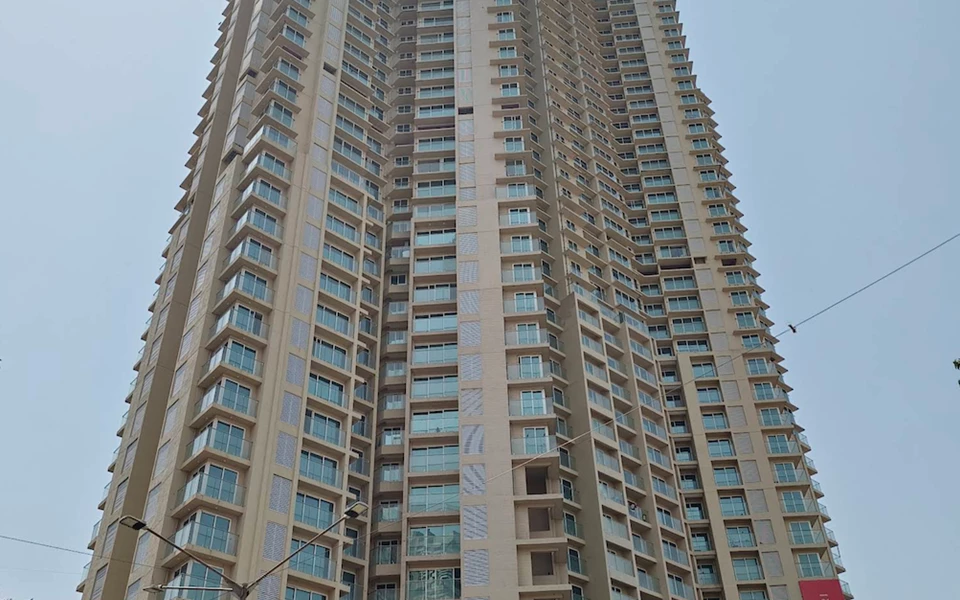 12 - Rna Ng Eclat, Andheri West