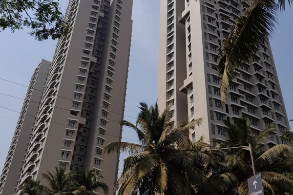 Flat on rent in Kalpataru Radiance, Goregaon West