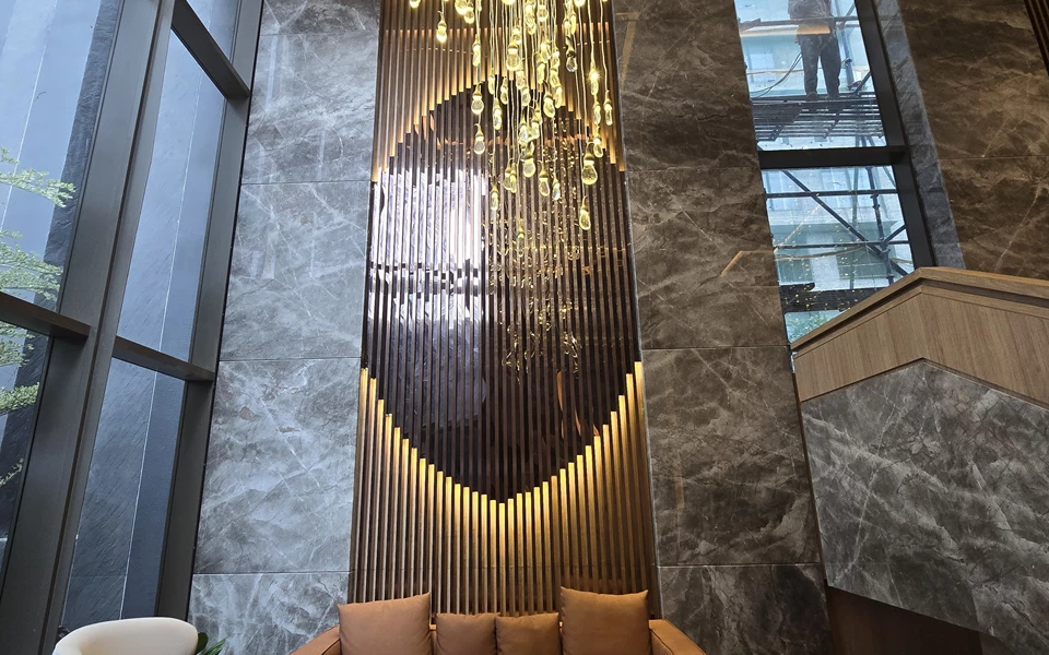 1 - X Bkc, Bandra East