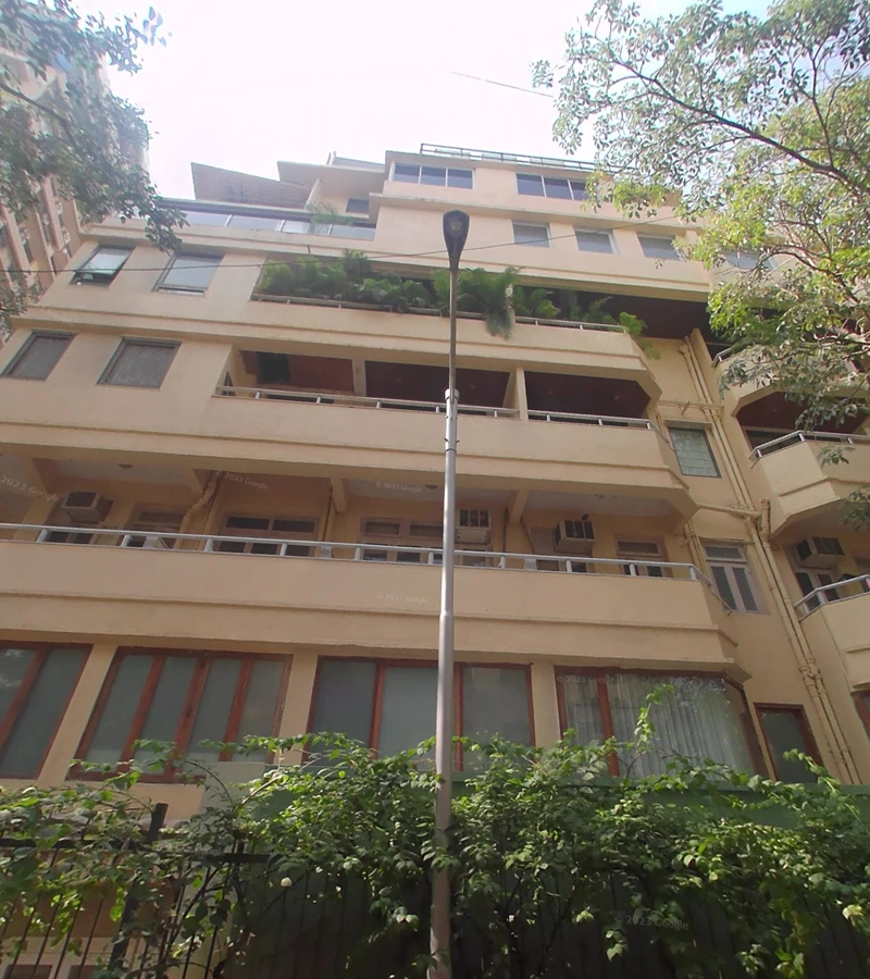 Ishwar - Shri Ishwar Bhawan, Walkeshwar