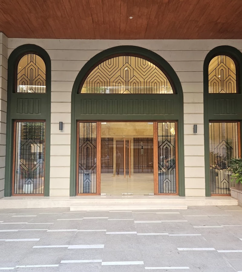 24 - Aum Nirvan, Khar West