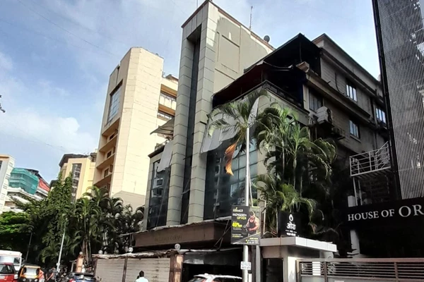 Office on rent in Commerce Centre, Andheri West