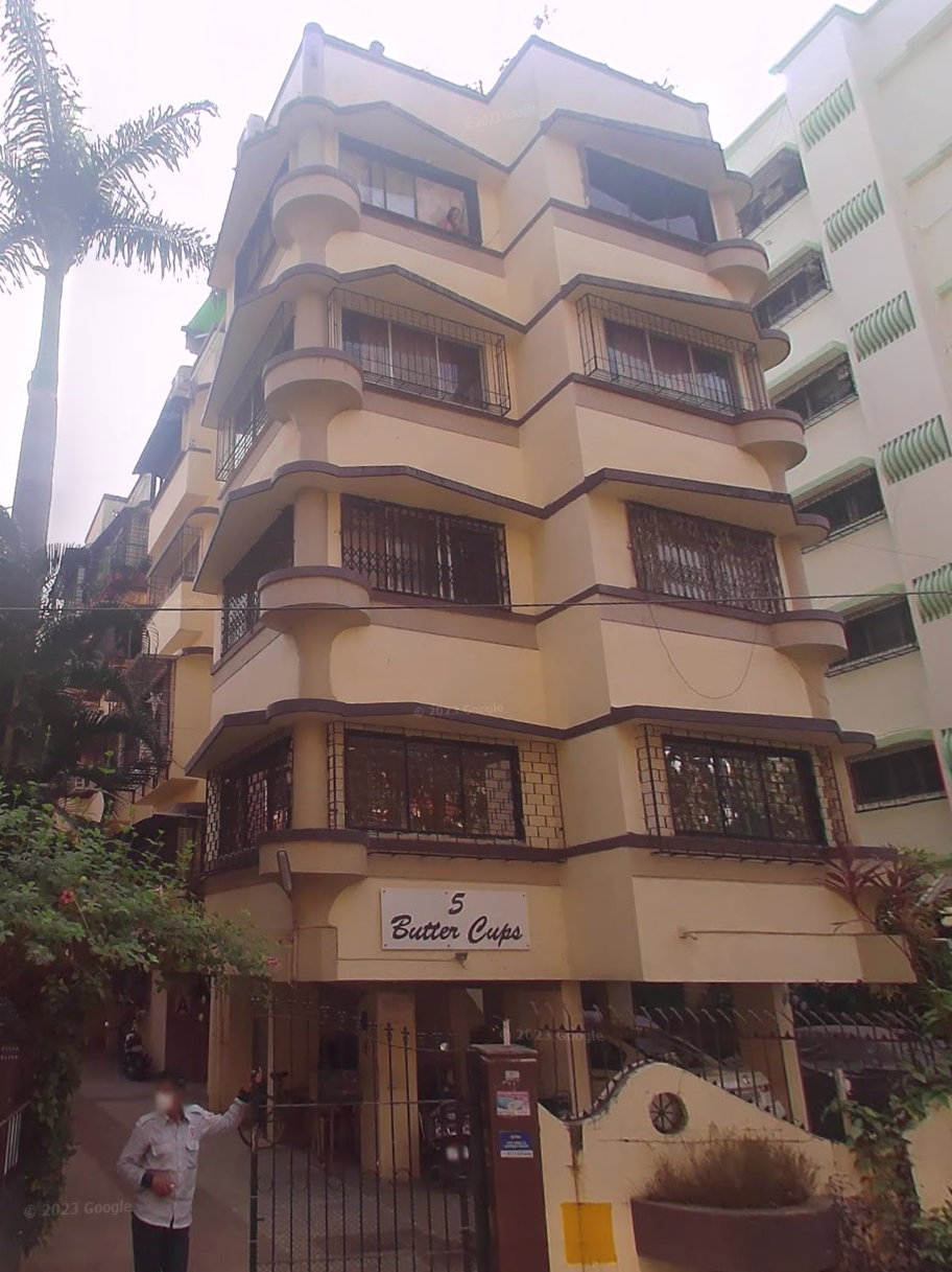 2 BHK Flat on Rent in Bandra West - Buttercups chs