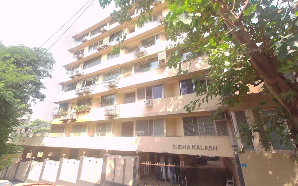 1 - Sudha Kalash, Walkeshwar