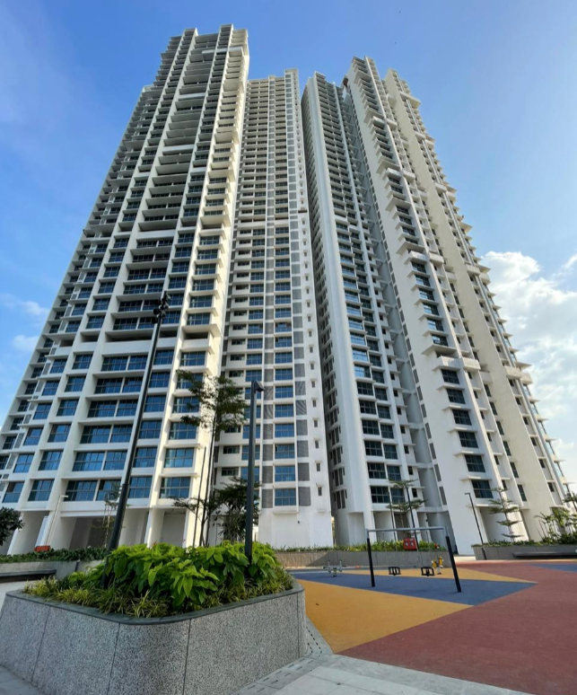 5 BHK Flat for Sale in Kandivali East - Lodha White City