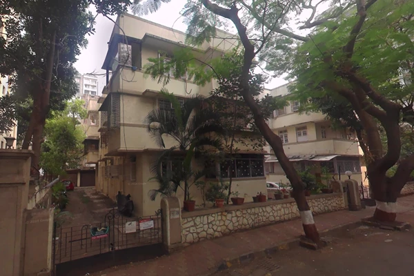 Flat on rent in Pritam, Khar West