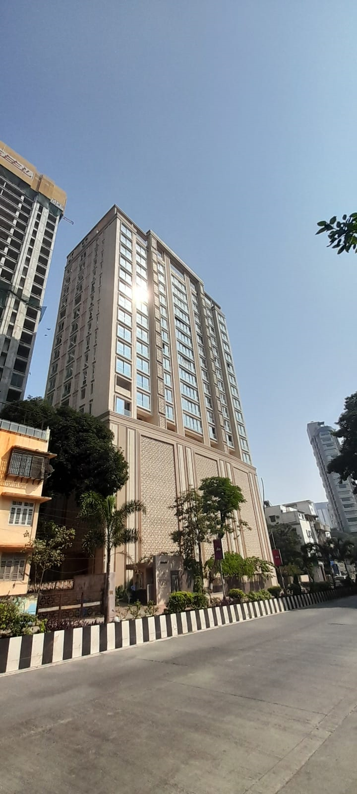 4 BHK Flat on Rent in Gamdevi - Central Park