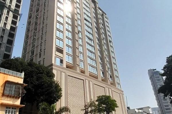 Flat on rent in Central Park, Gamdevi