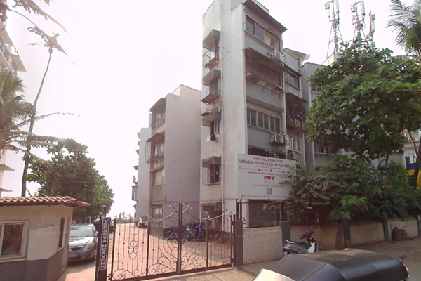 Flat on rent in Versova Heavens, Andheri West