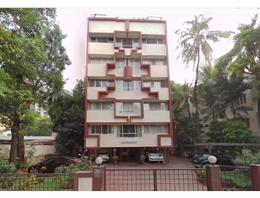 Crescent - Crescent, Bandra West