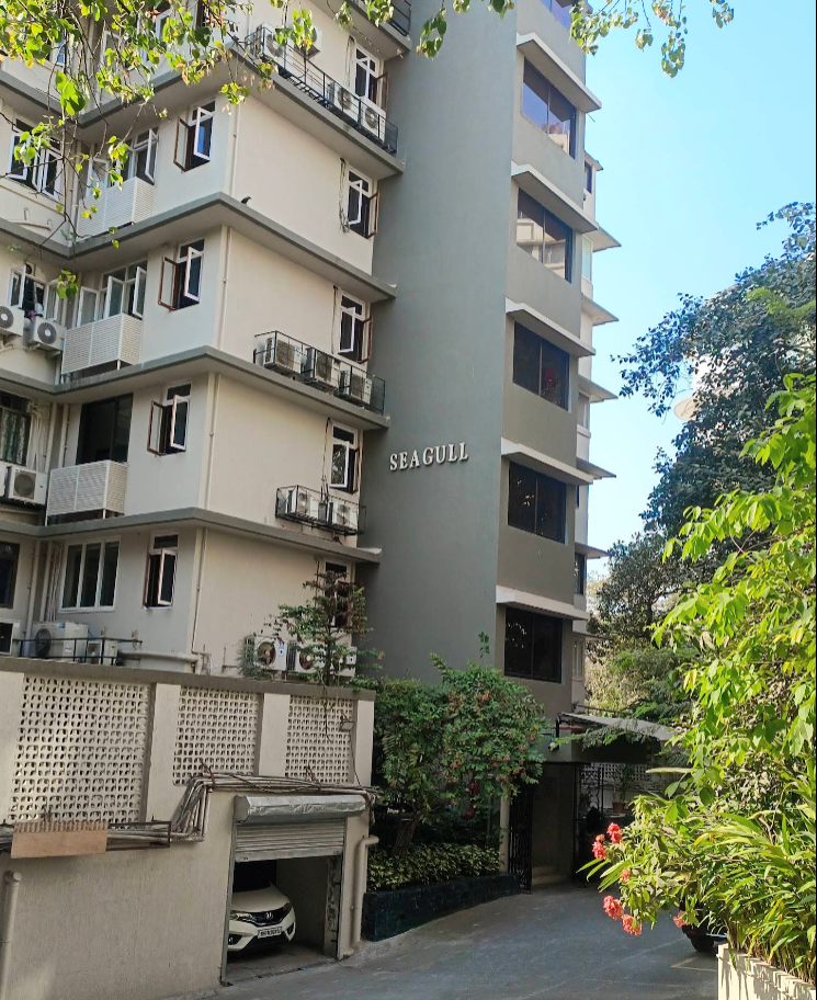2 BHK Flat for Sale in Peddar Road - Seagull