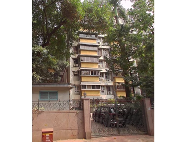 1 - Exotique, Khar West