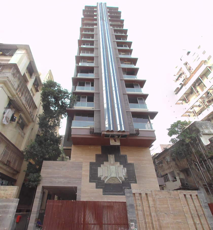 3 BHK Flat on Rent in Khar West - Izarra building