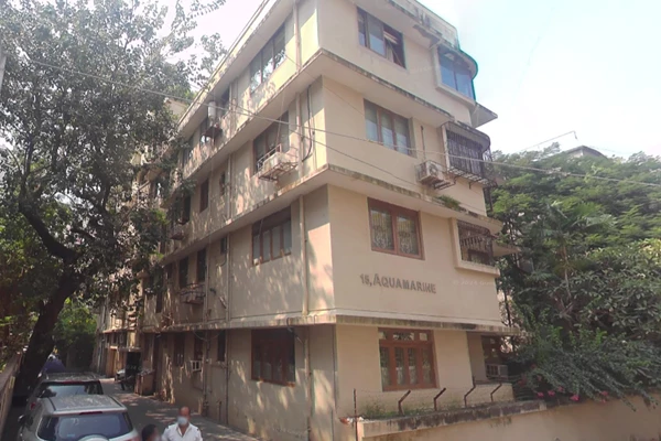 Flat on rent in Aqua Marine, Breach Candy