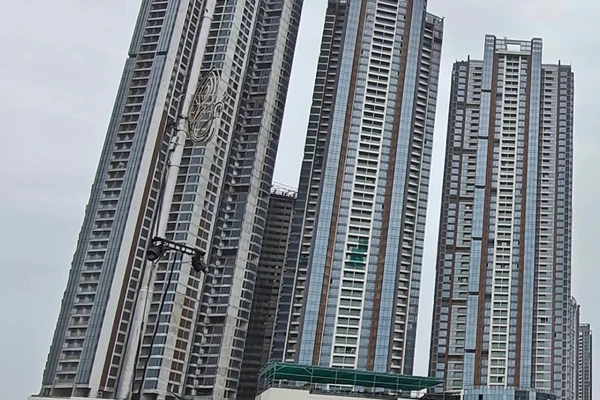 Flat on rent in Piramal Mahalaxmi, Mahalaxmi