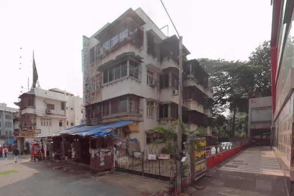 Flat on rent in Mayqueen Building, Khar West
