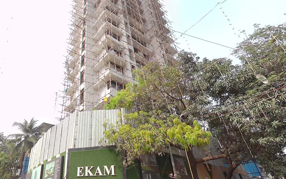 24 - Ekam, Santacruz West