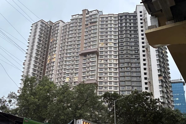 Flat for sale in Sheth Avante , Kanjur Marg