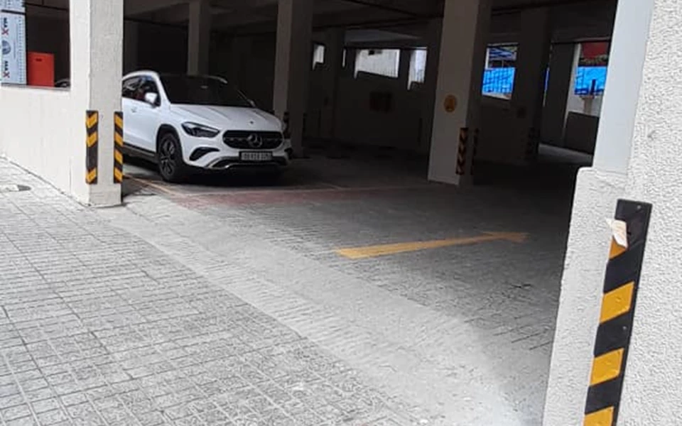 Compound2 - Surabhi, Andheri West