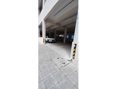 Flat on rent in Surabhi, Andheri West