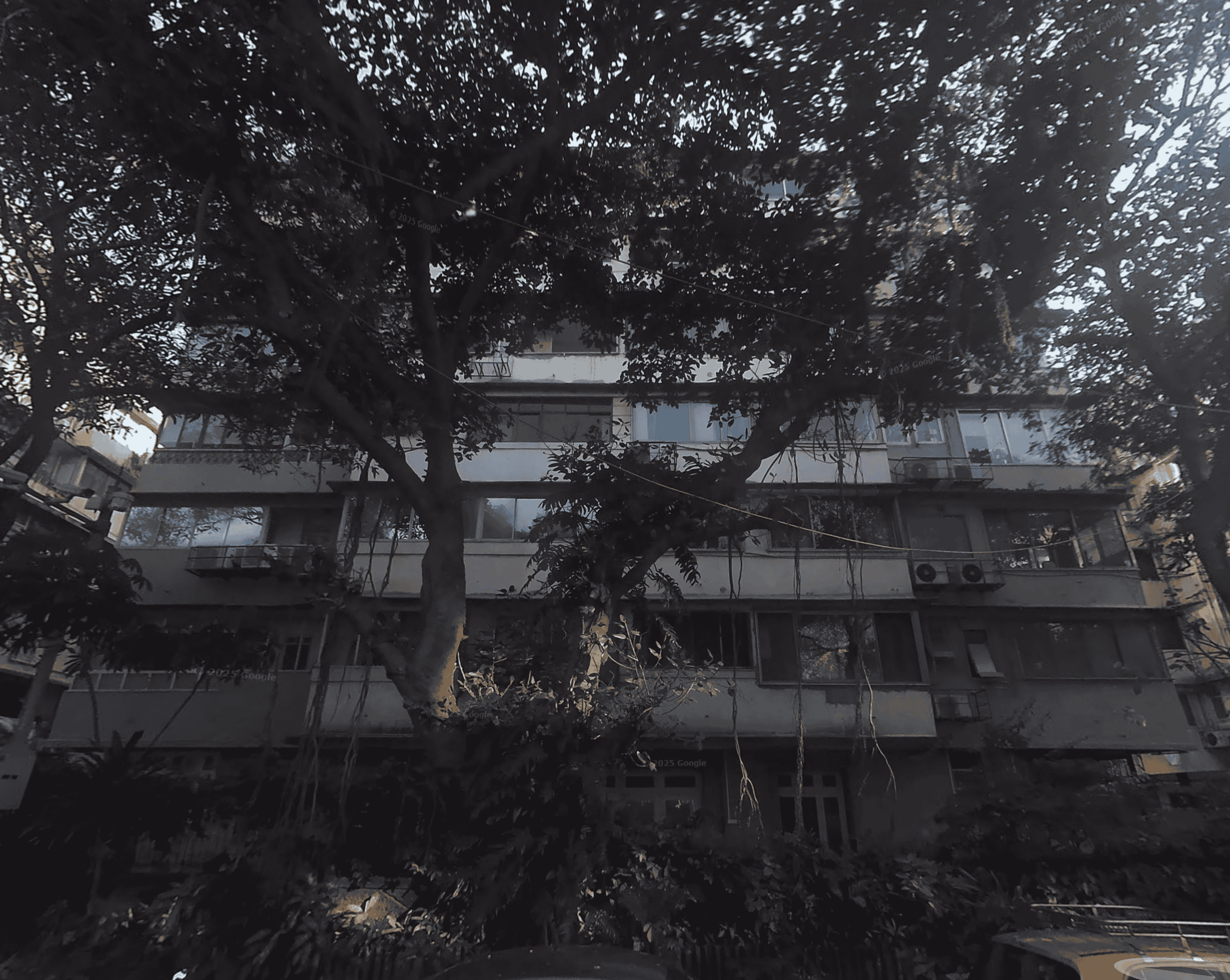 4 BHK Flat for Sale in Marine Drive - Vijay Mahal